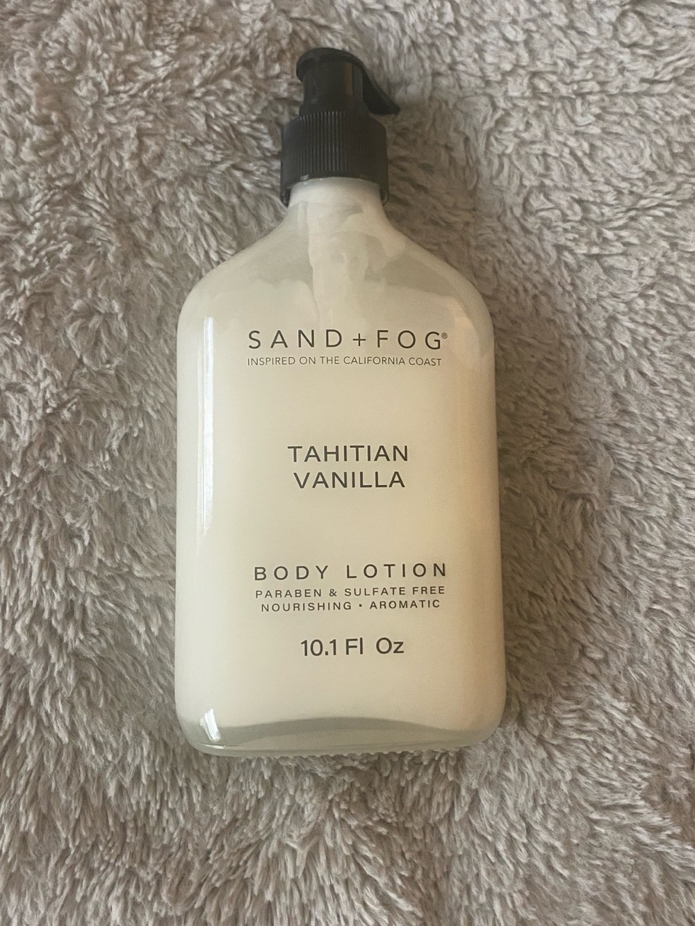 Sand+Fog Tahitian Vanilla Body Lotion - White